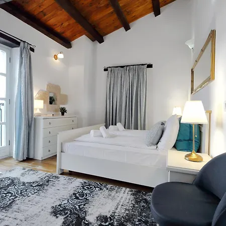 Farfalla Villa